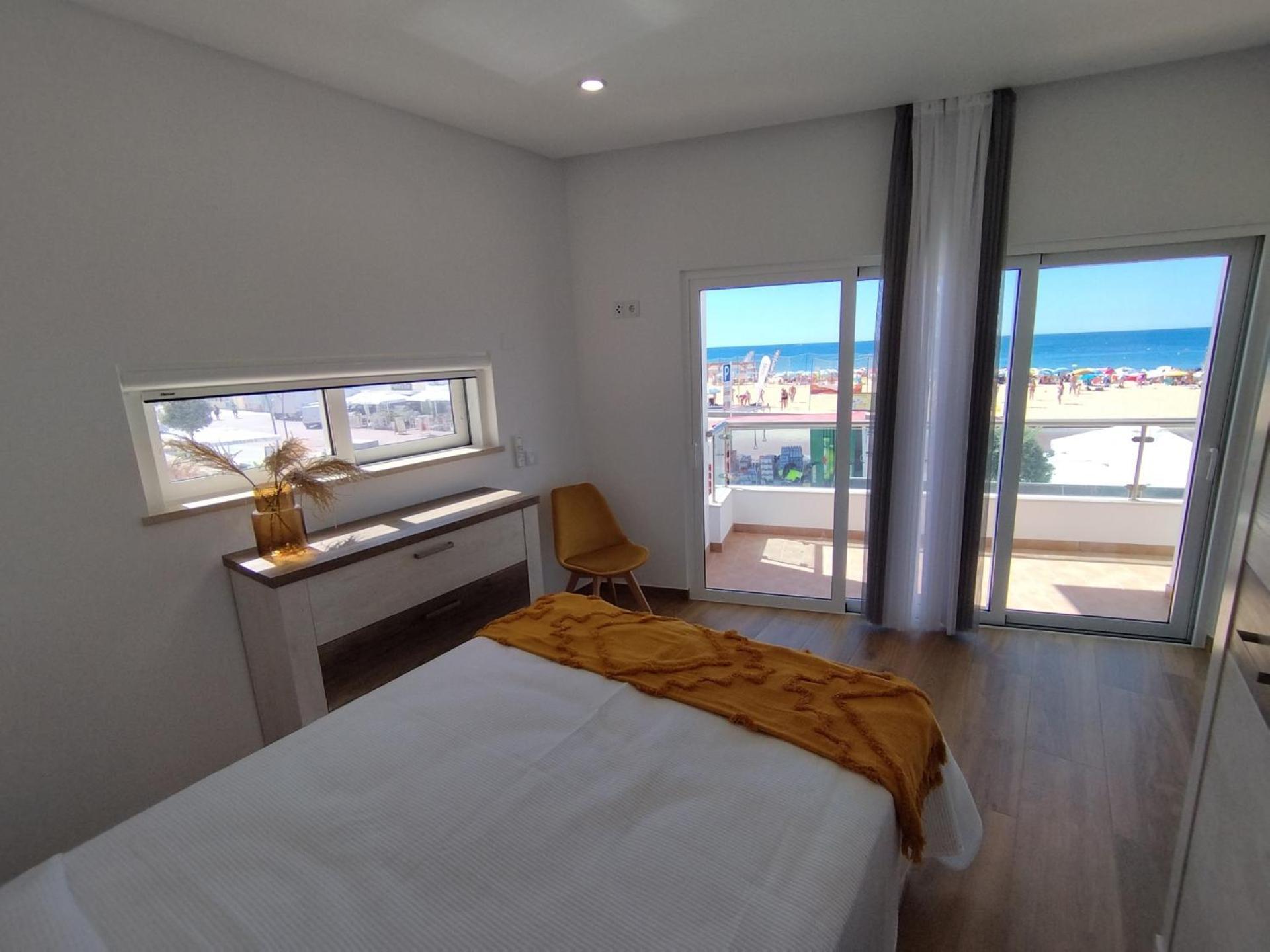 T2 - Praia Pescadores Frente Mar - Casas & Papeis Armação de Pêra Buitenkant foto